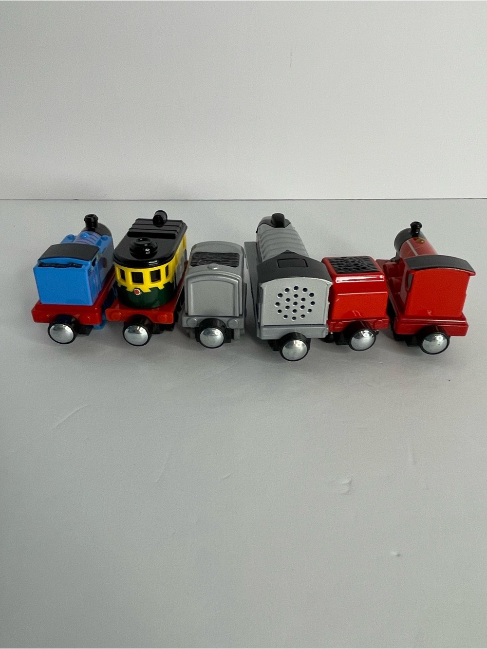 Thomas & Friends Take N Play DieCast Trains 6 Pieces With Talking Spencer - Picture 9 of 16